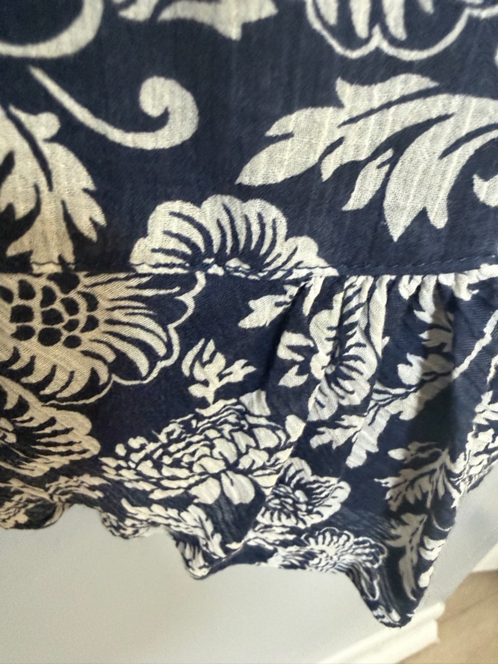 Eddie Bauer Navy Blue A-Line Skirt with Cream Floral Print Drawstring - Picture 5 of 8